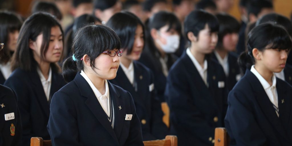 o JAPANESE SCHOOL CHILDREN faceb